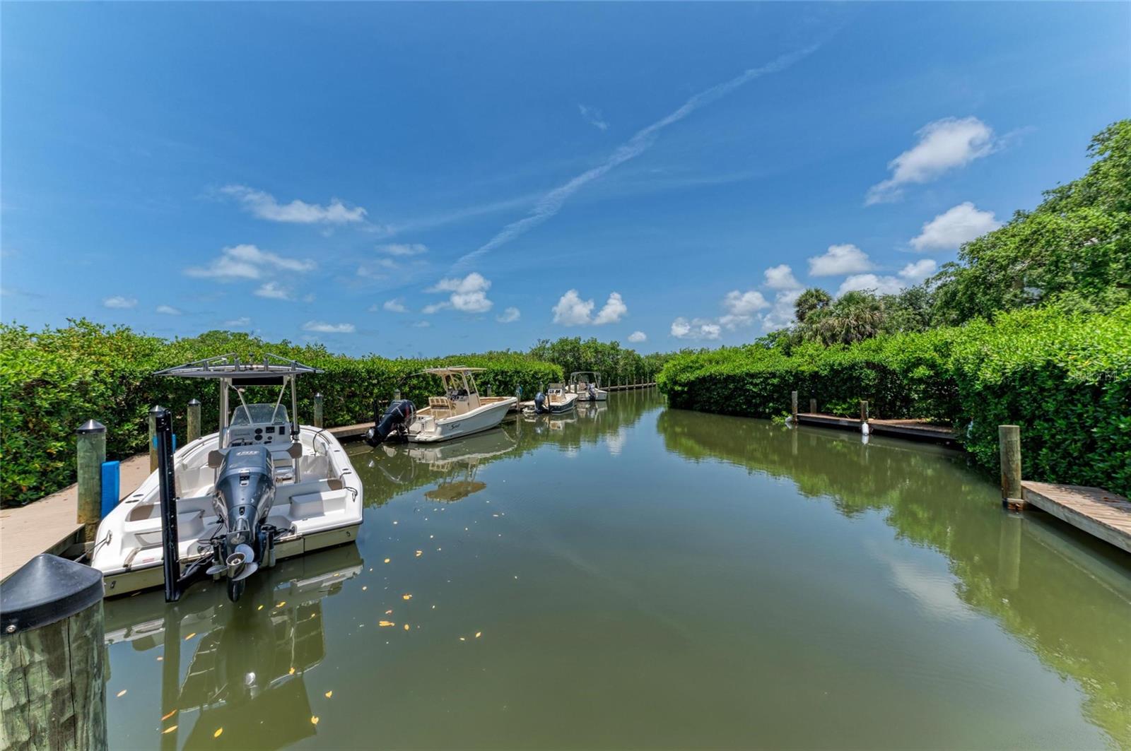 8963 Fishermens Bay Dr, Sarasota, FL 34231 photo