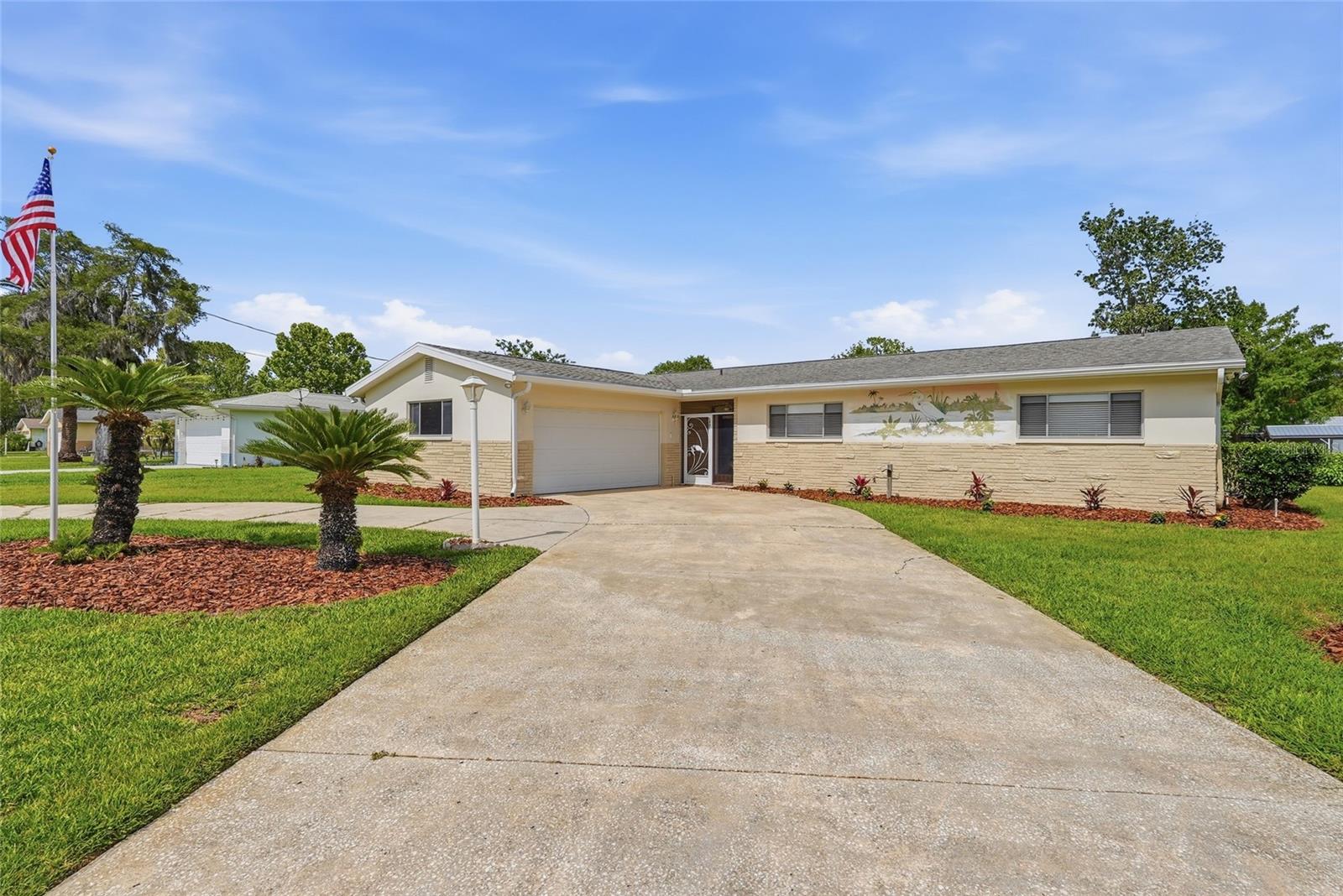 1401 Paradise Ave, Crystal River, FL 34429