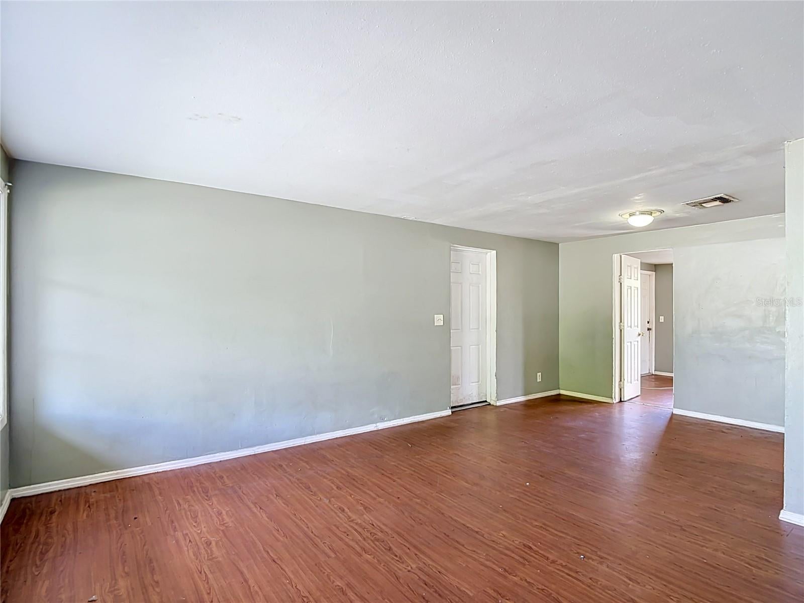 3509 E Chelsea St, Tampa, FL 33610 photo