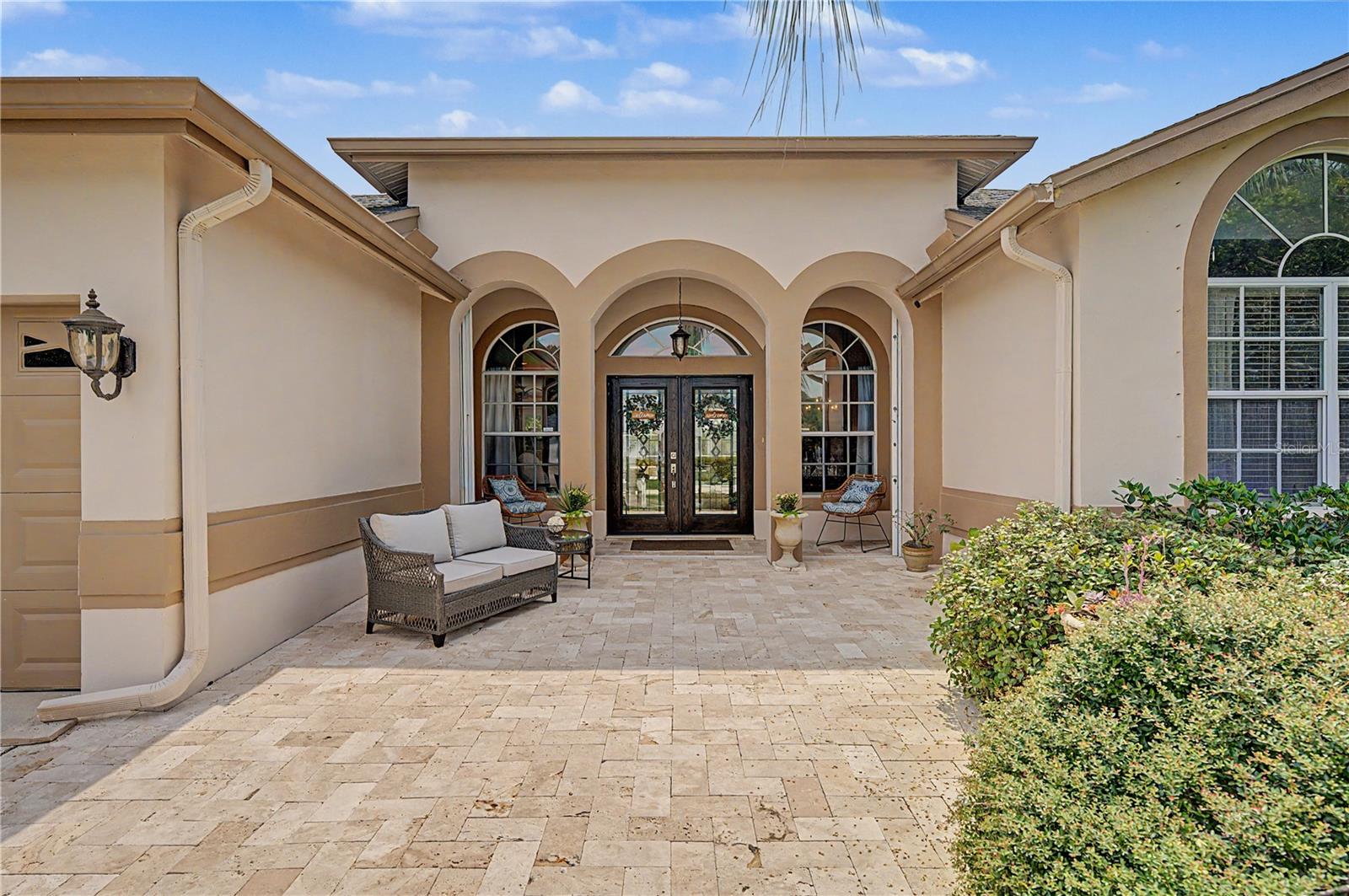 2093 Swan Ln, Palm Harbor, FL 34683 photo