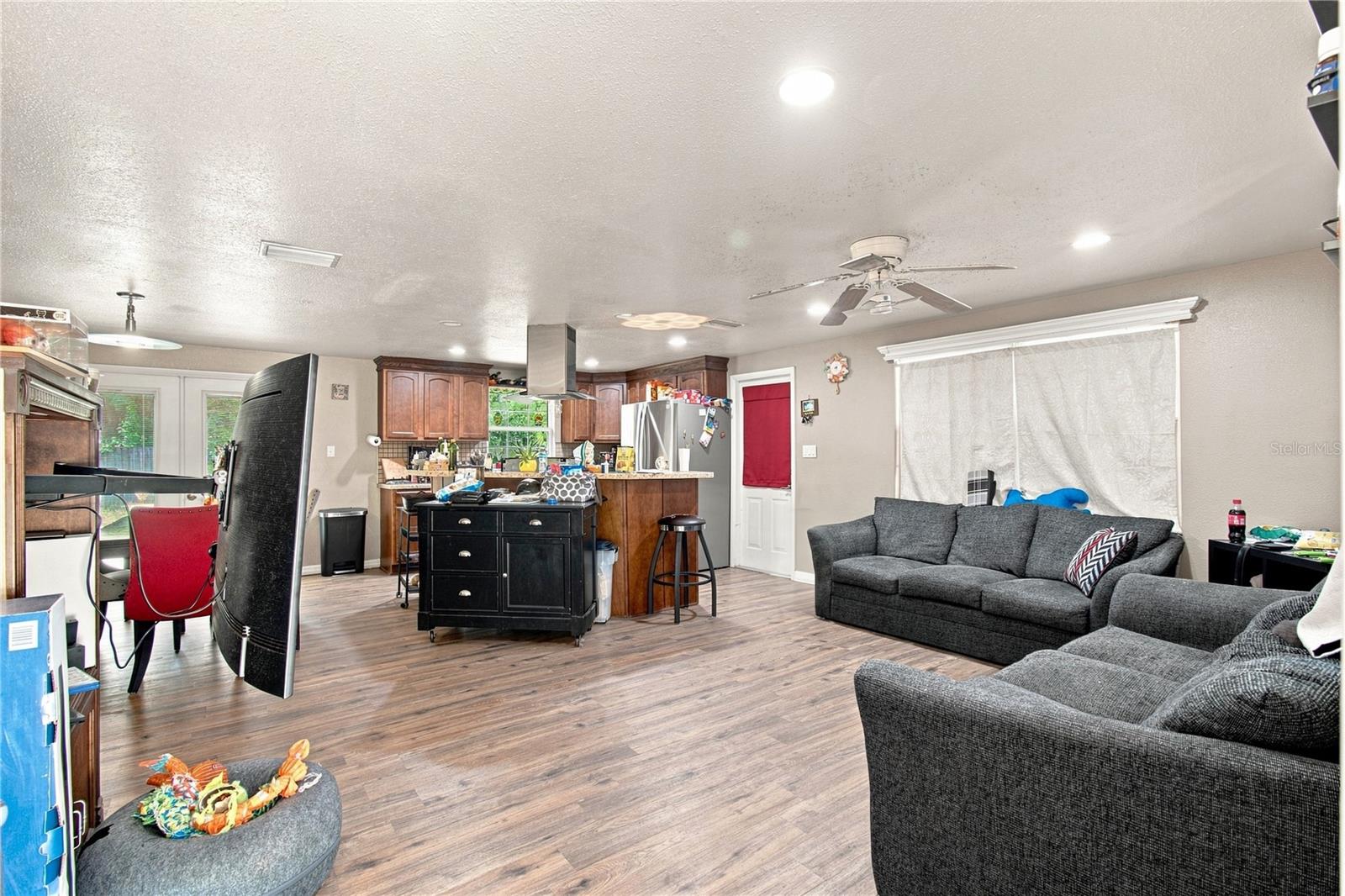 6929 Bishop Frier Ln, Riverview, FL 33578 photo