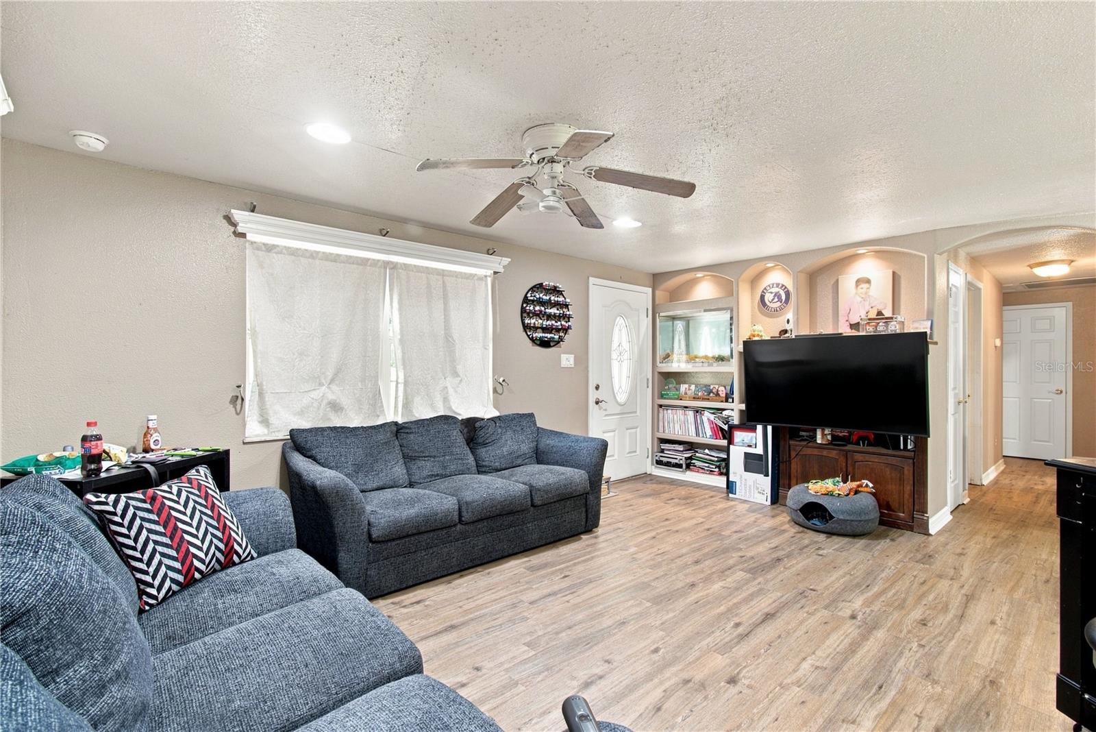 6929 Bishop Frier Ln, Riverview, FL 33578 photo