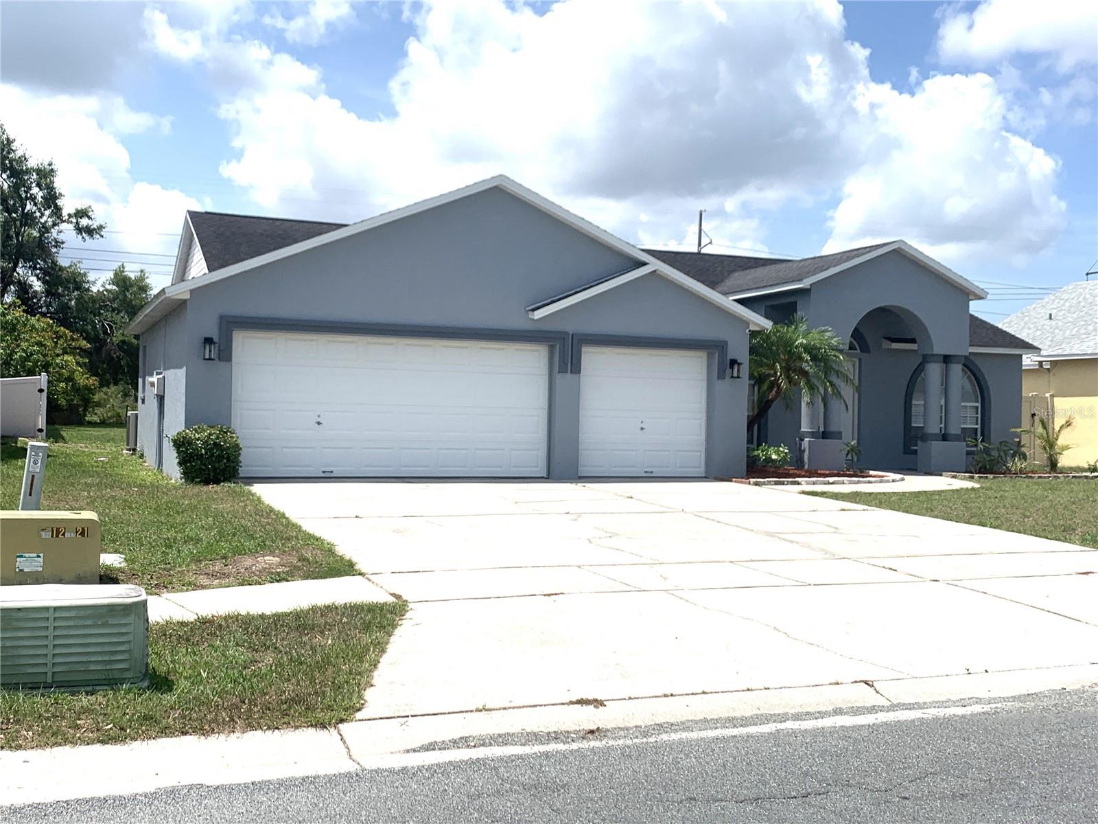 11513 Andy Dr, Riverview, FL 33569 photo