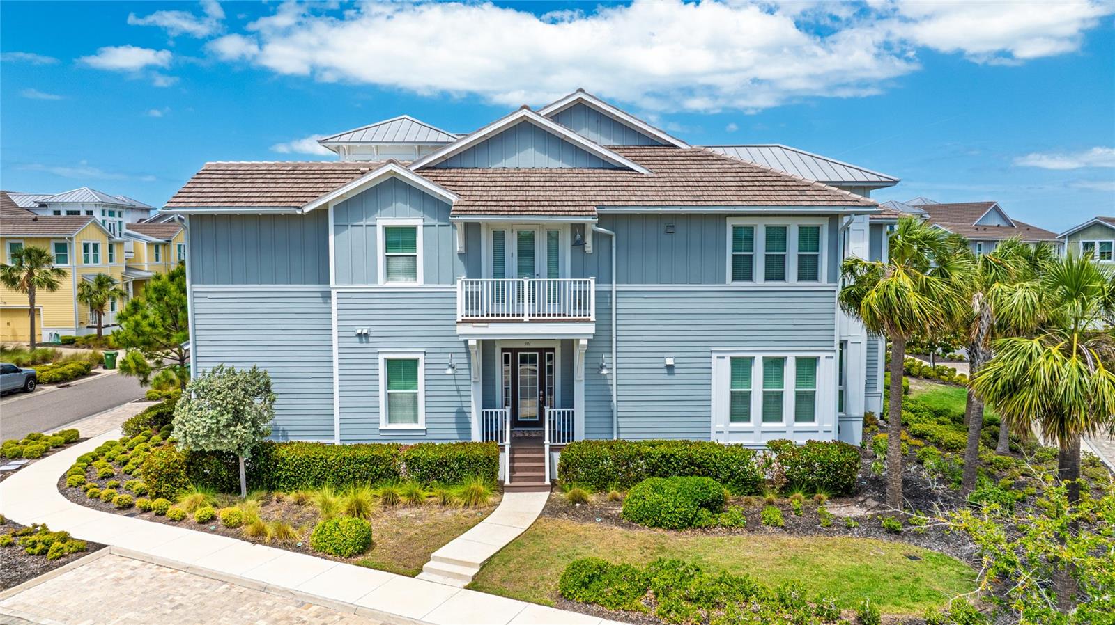 283 Saint Lucia Dr, Bradenton, FL 34209