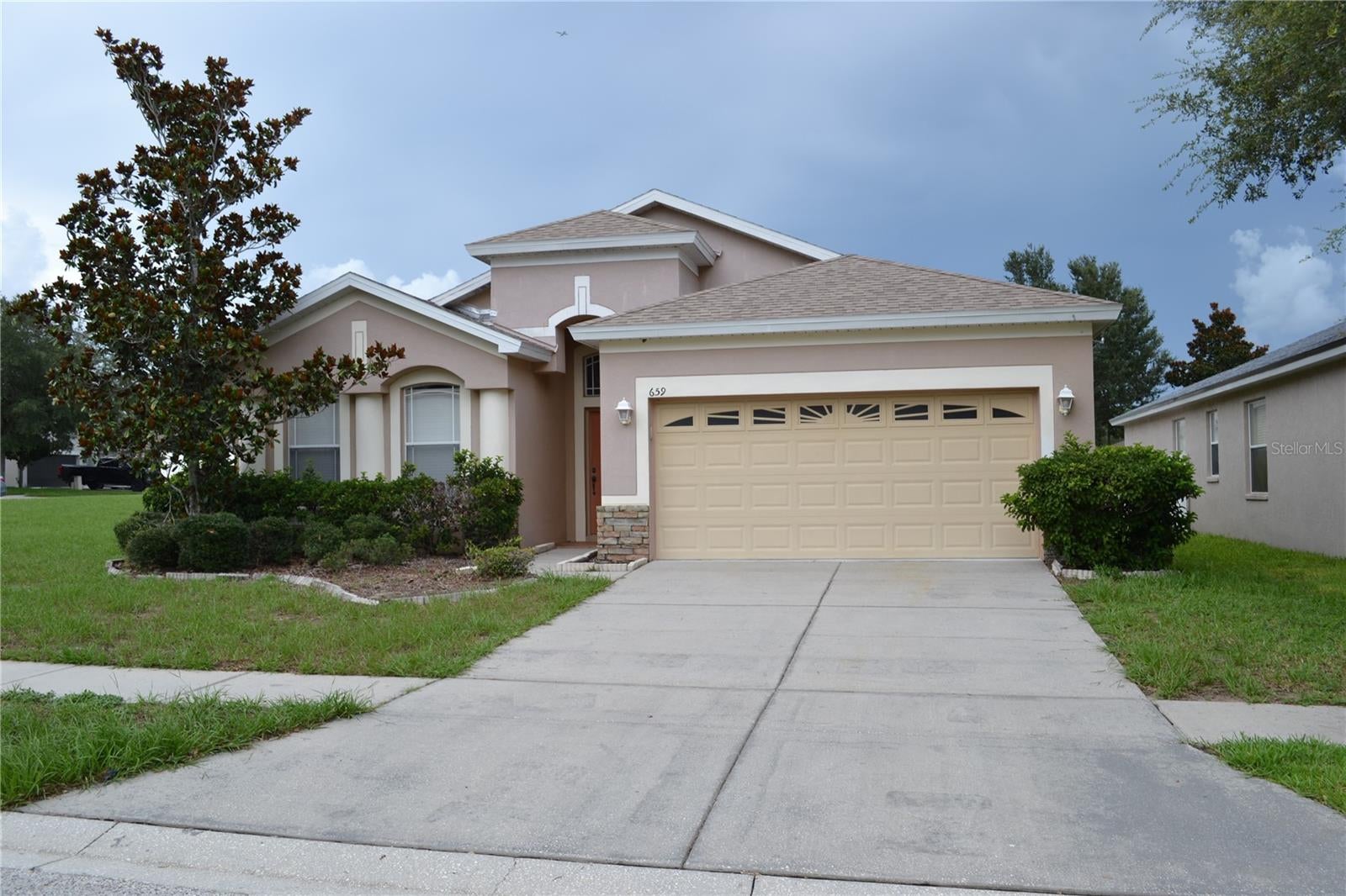 659 Winthrop Dr, Spring Hill, FL 34609 photo