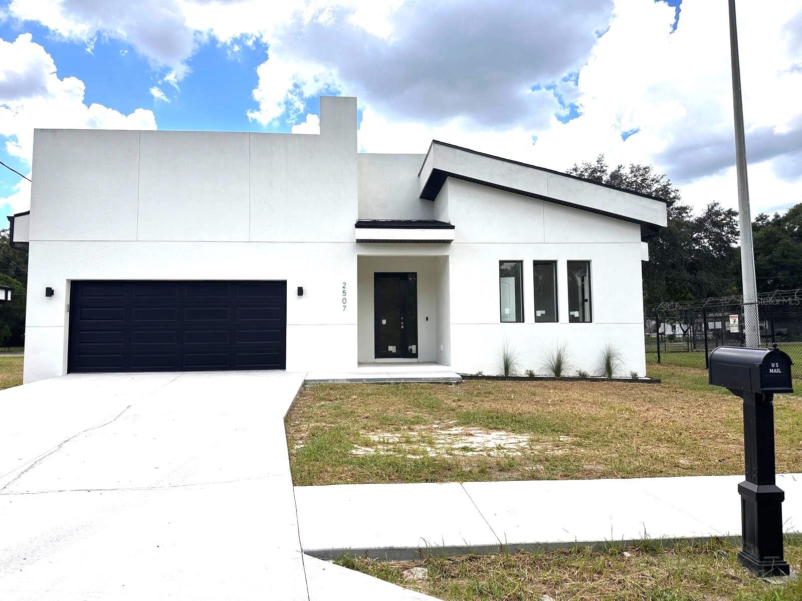 2507 Fairview Ave, Seffner, FL 33584
