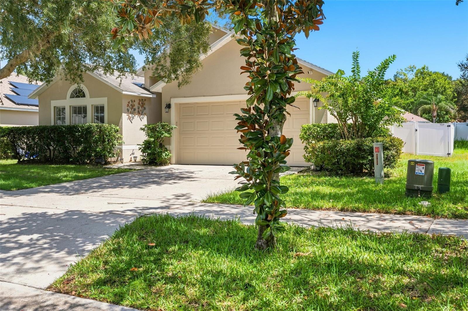 1021 Osprey Cove Cir, Groveland, FL 34736 photo