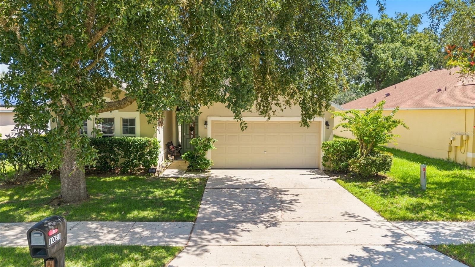 1021 Osprey Cove Cir, Groveland, FL 34736 photo