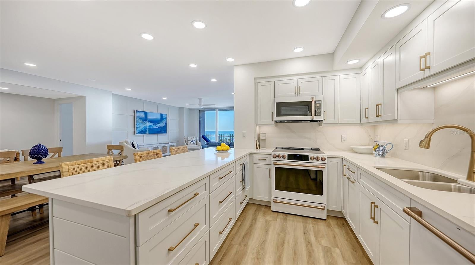 1212 Benjamin Franklin Dr #604, Sarasota, FL 34236 photo