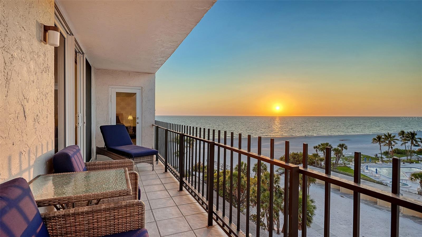 1212 Benjamin Franklin Dr, Sarasota, FL 34236