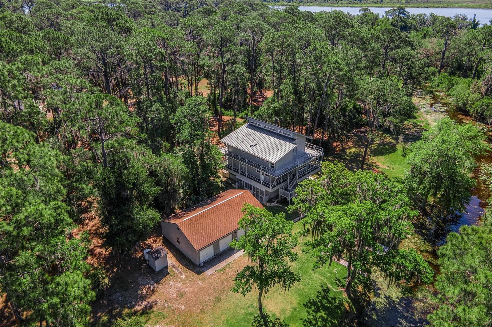 7373 Circle Dr, Lady Lake, FL 32159 photo