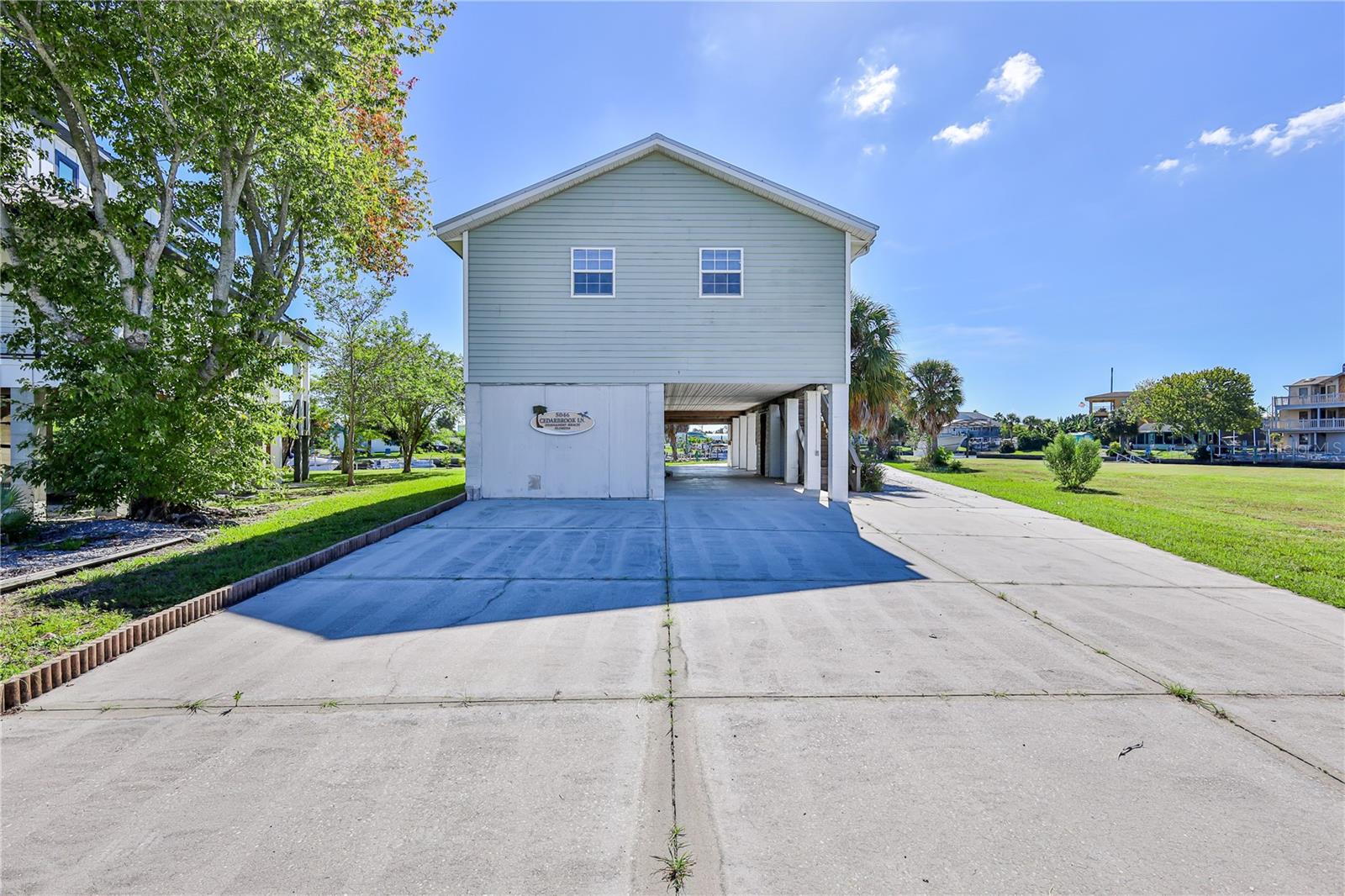 5046 Cedarbrook Ln, Hernando Beach, FL 34607 photo