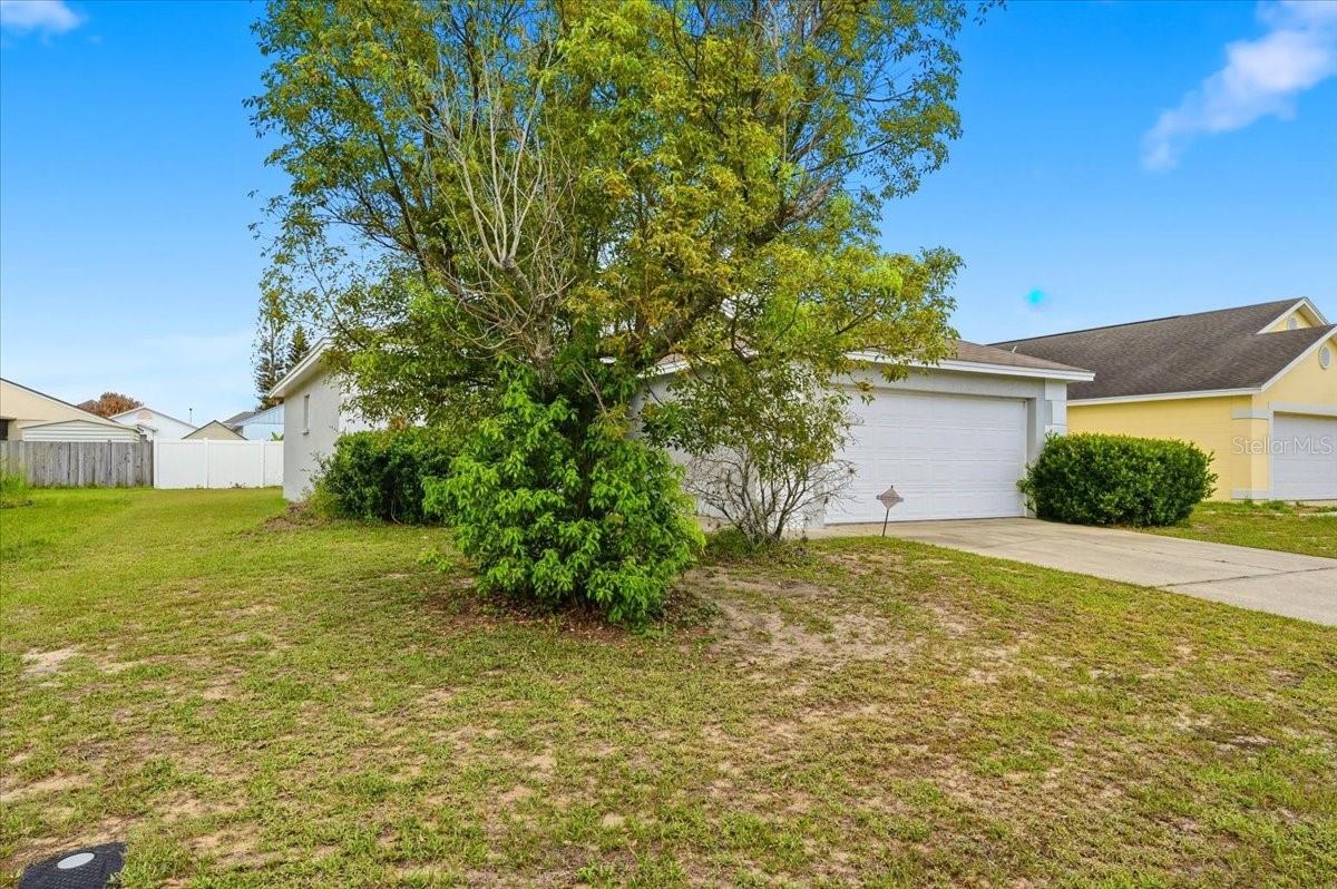 406 Saint Anns Dr, Winter Haven, FL 33884 photo