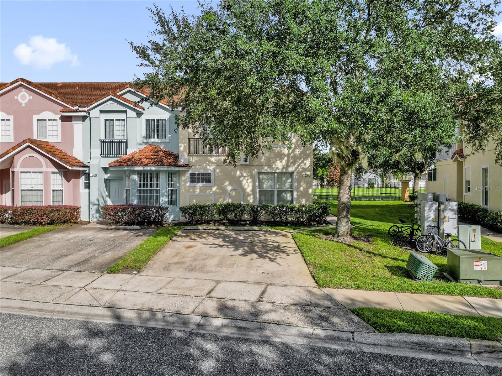 1266 Beach Cir, Kissimmee, FL 34746