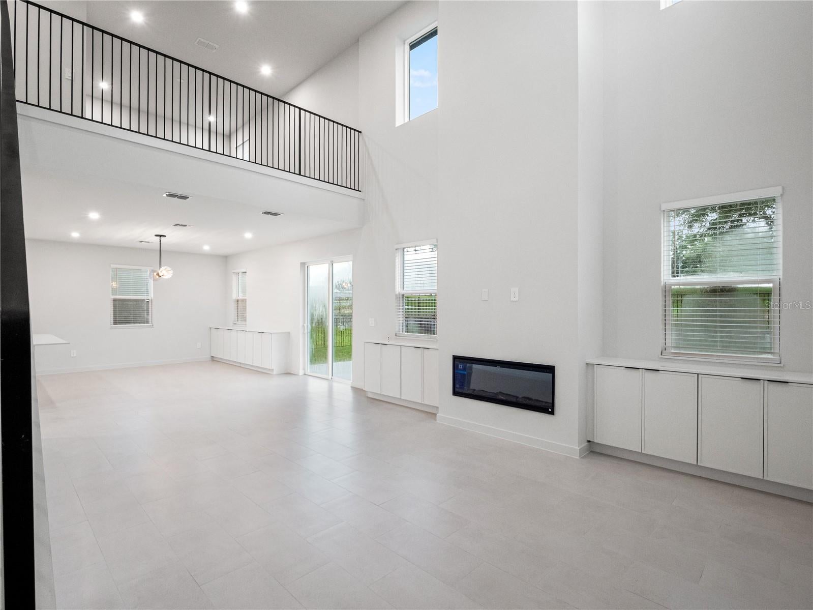 446 Skyfield Ct, Lady Lake, FL 32159 photo