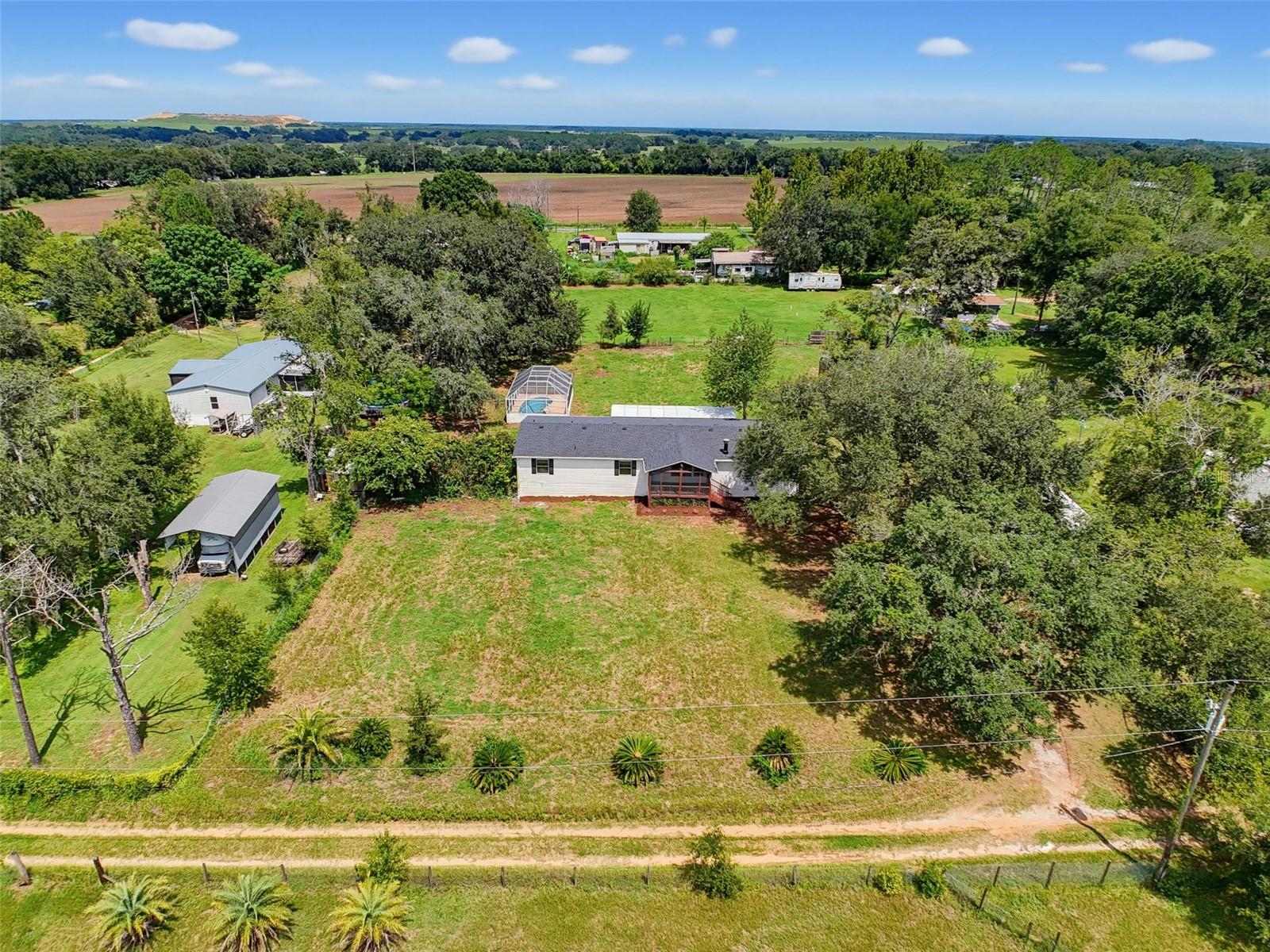 11106 Fernway Ln, Dade City, FL 33525 photo