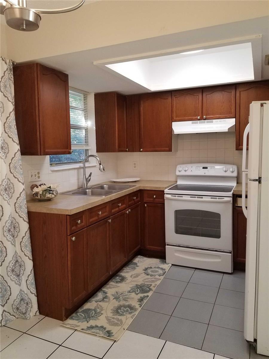 15588 59 St, Clearwater, FL 33760 photo