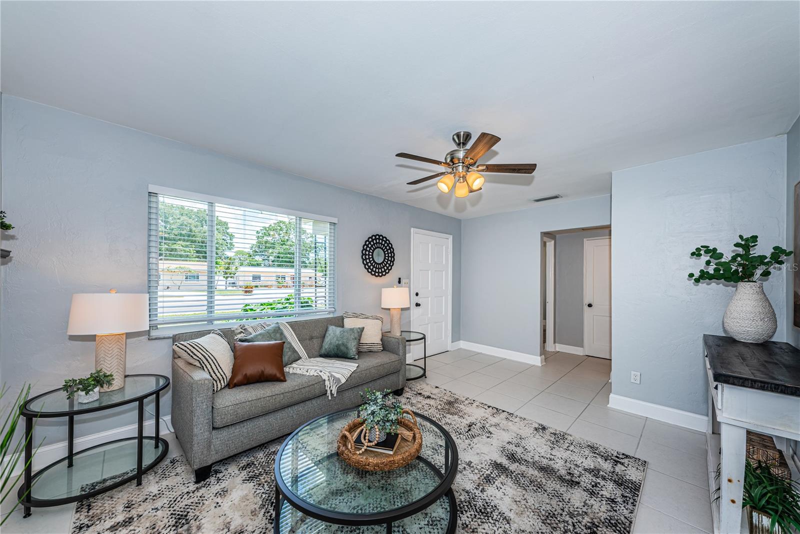 262 40 Ave, Saint Petersburg, FL 33703 photo