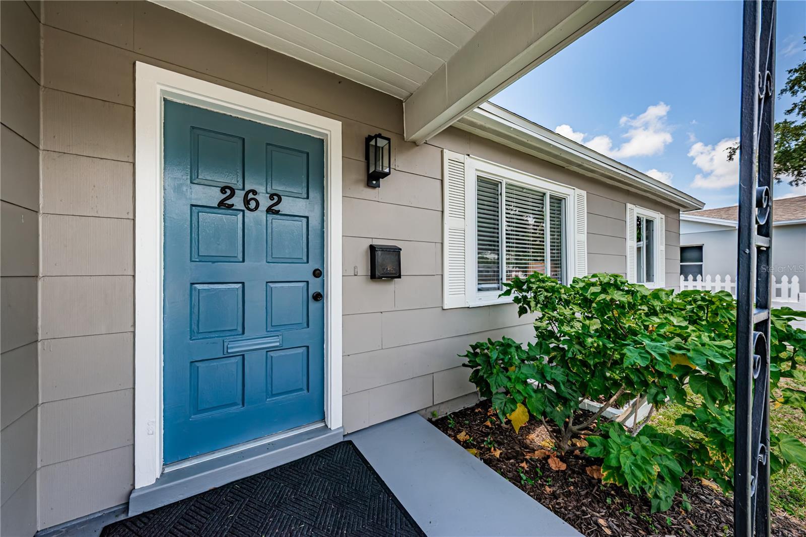 262 40 Ave, Saint Petersburg, FL 33703 photo