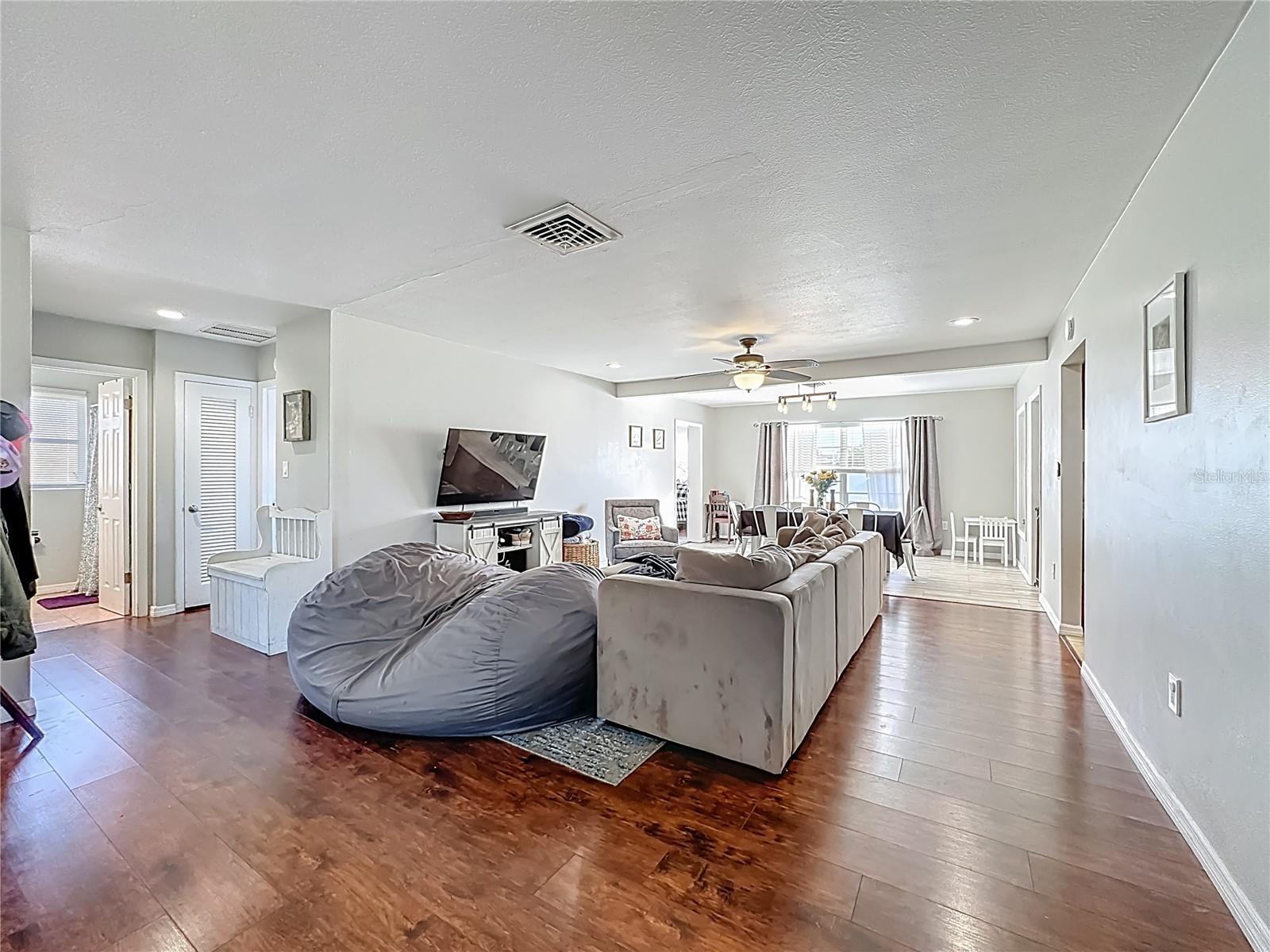 1521 Banyan Dr, Venice, FL 34293 photo