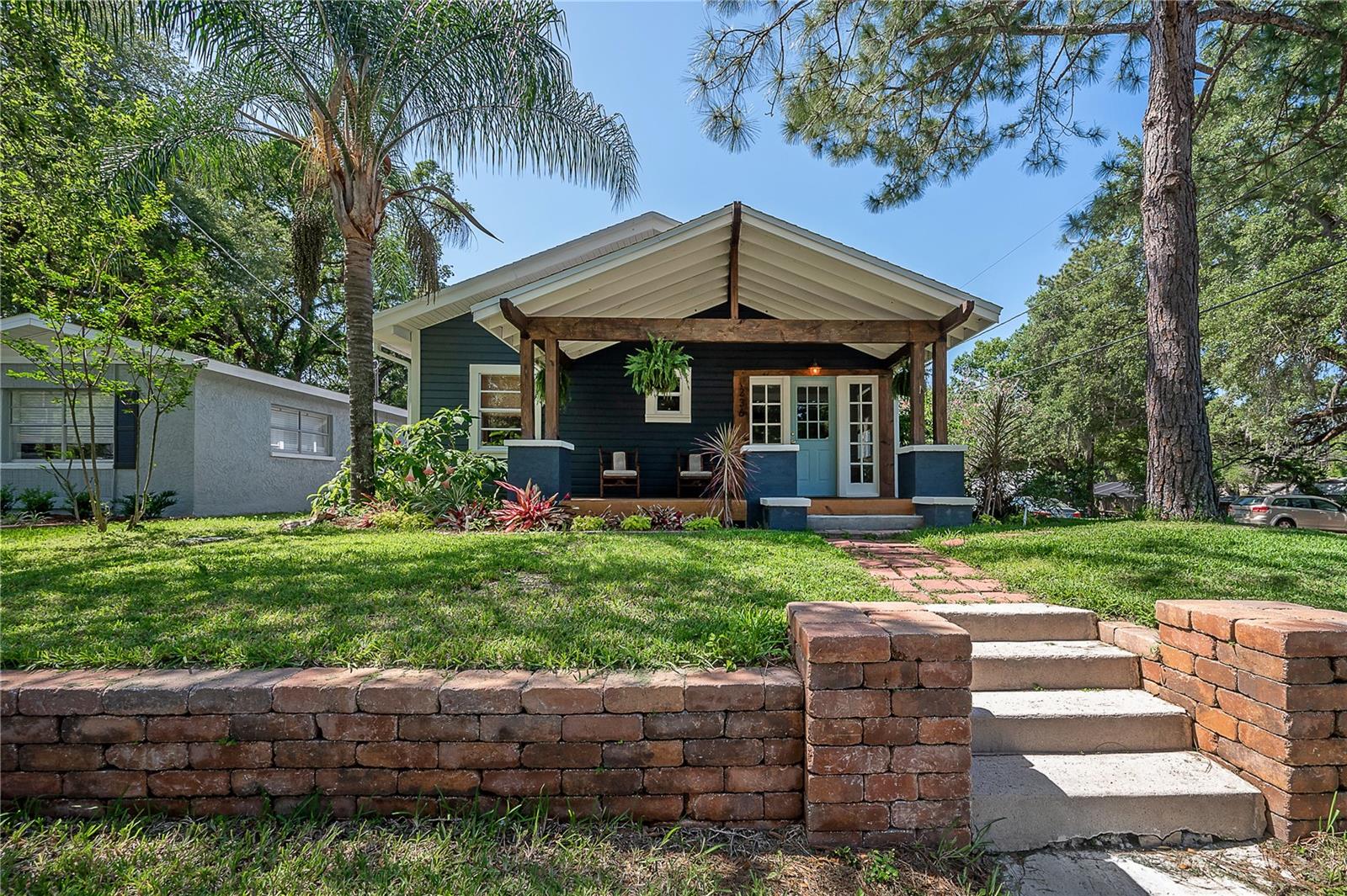 236 North St, Tampa, FL 33604