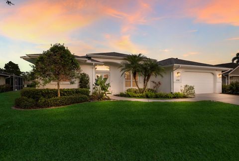 Single Family Residence in SARASOTA FL 5782 SANDY POINTE DRIVE.jpg