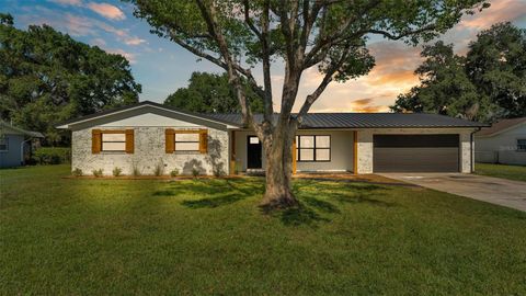 Single Family Residence in LAKELAND FL 6543 TULA LANE.jpg