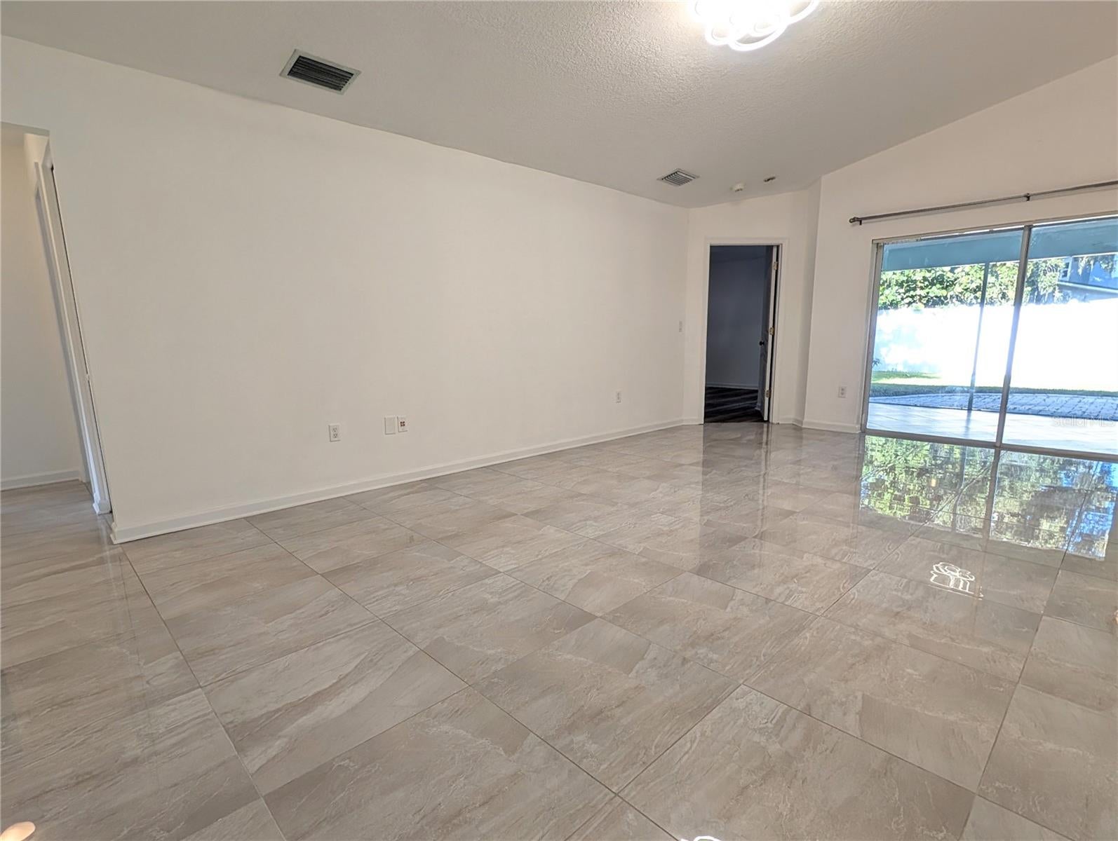 4557 Worcester Rd, Sarasota, FL 34231 photo