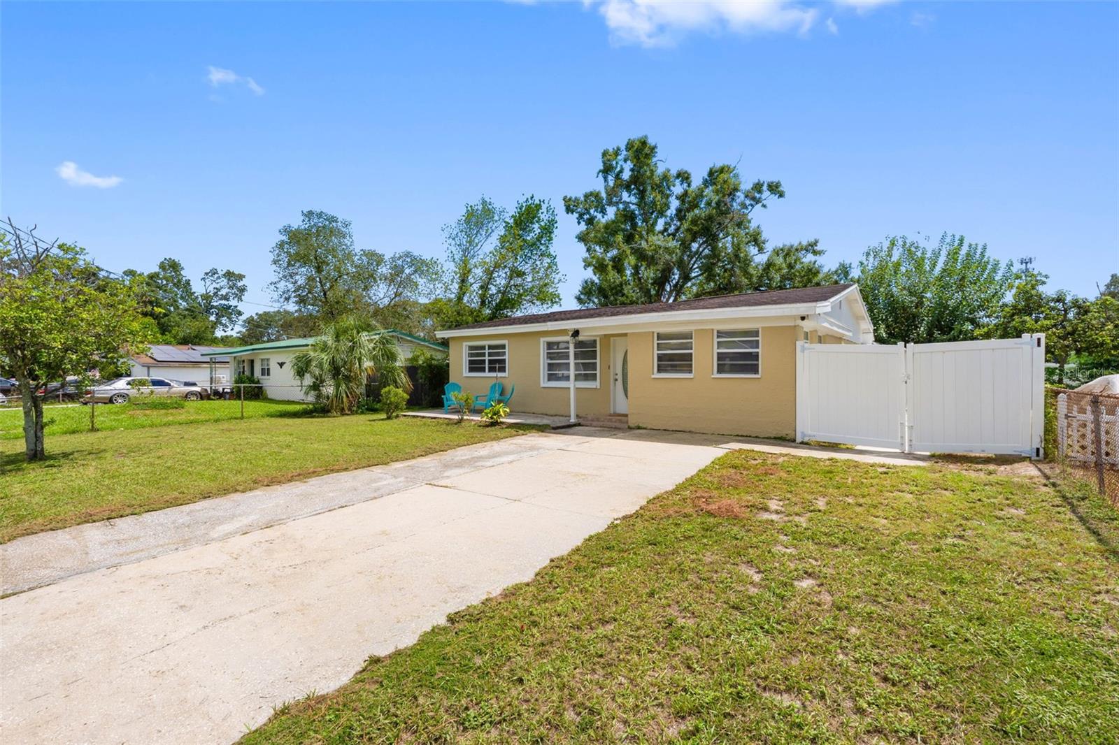 2405 E Annie St, Tampa, FL 33612 photo