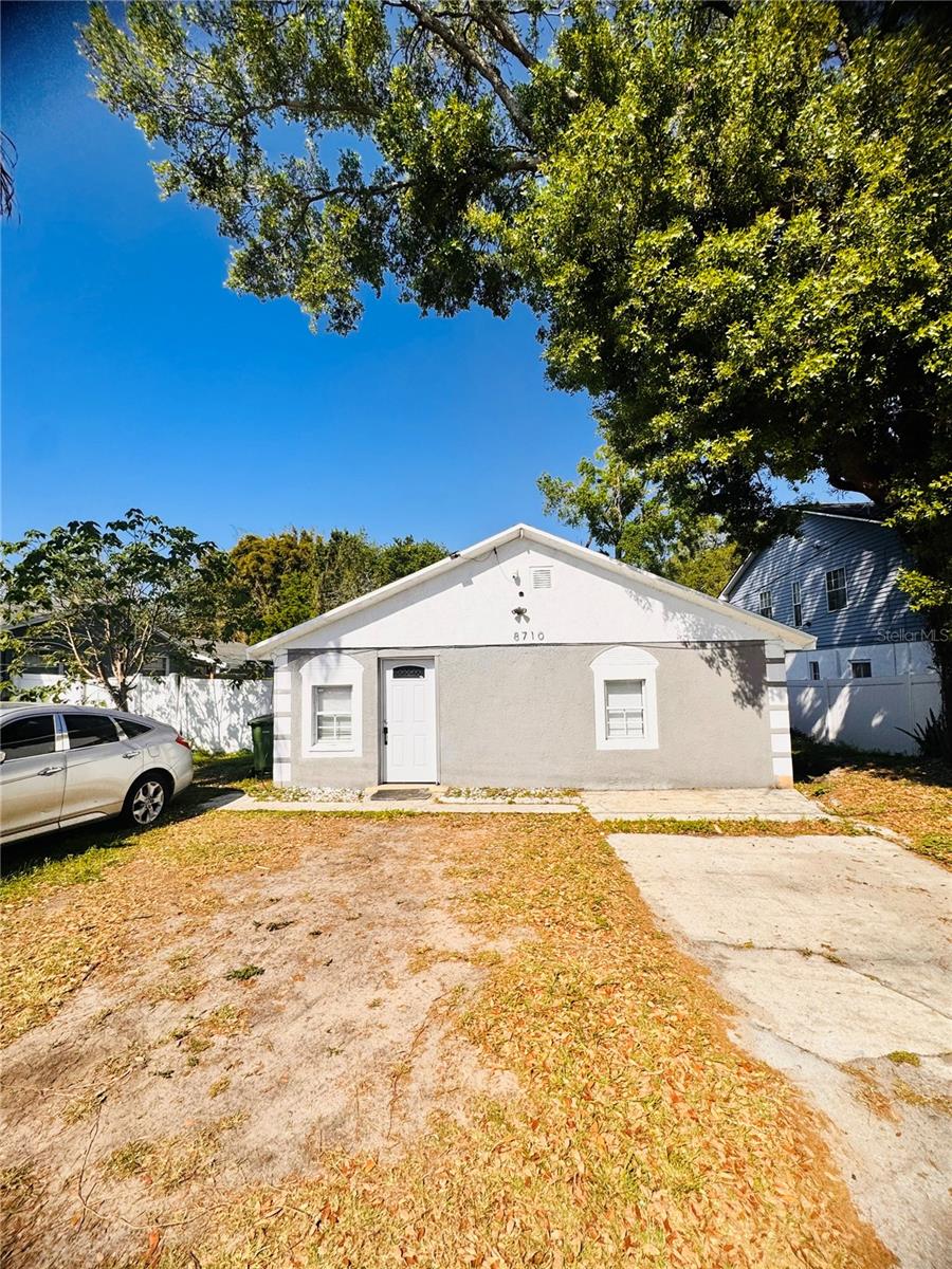 8710 Tangerine Pl, Tampa, FL 33617