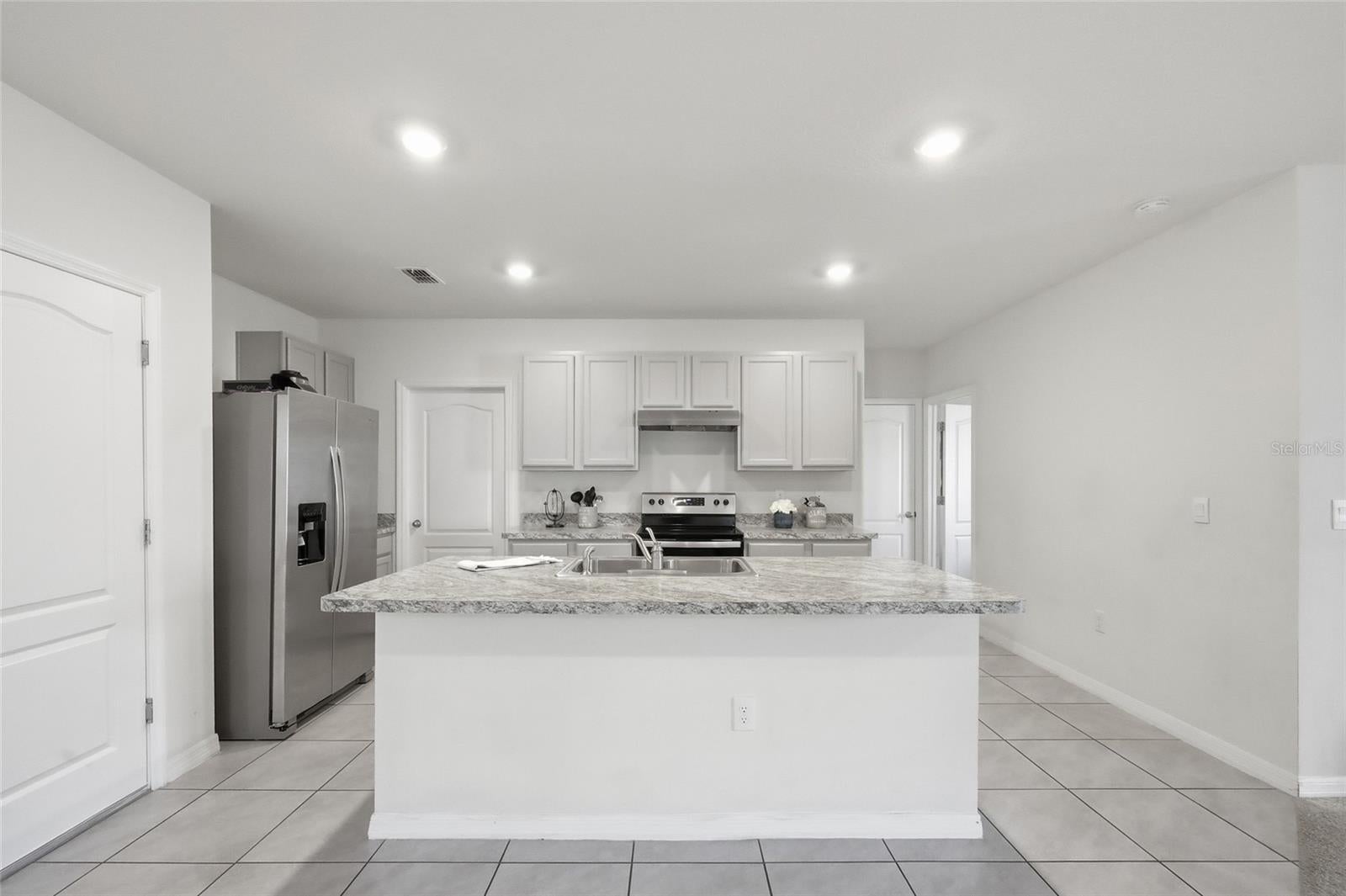 706 Chinoy Rd, Davenport, FL 33837 photo