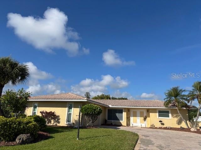 4 Windsor Dr, Englewood, FL 34223 photo