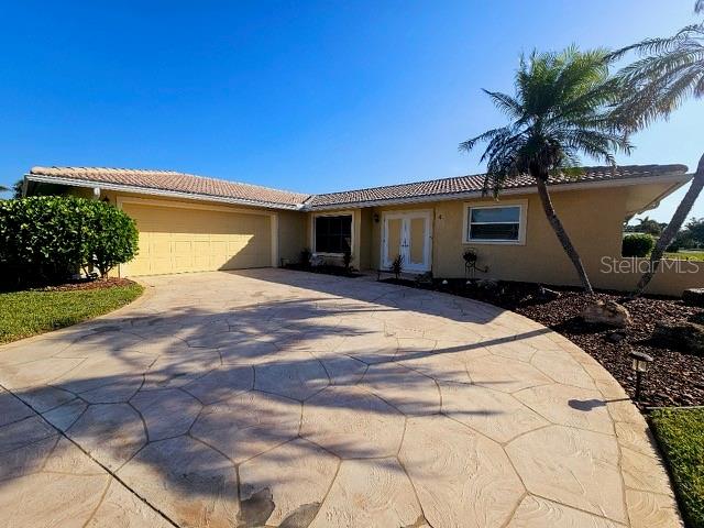 4 Windsor Dr, Englewood, FL 34223 photo