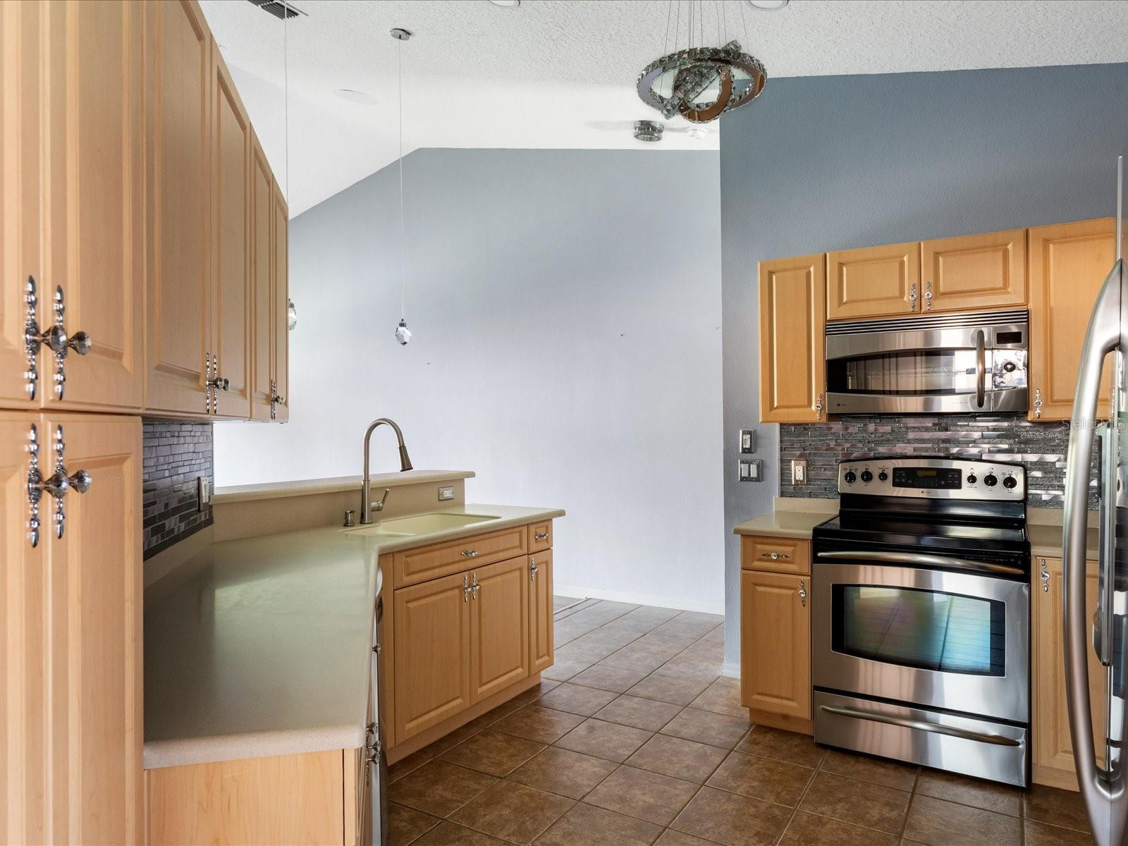 5336 Edgewater Way #11, Oxford, FL 34484 photo