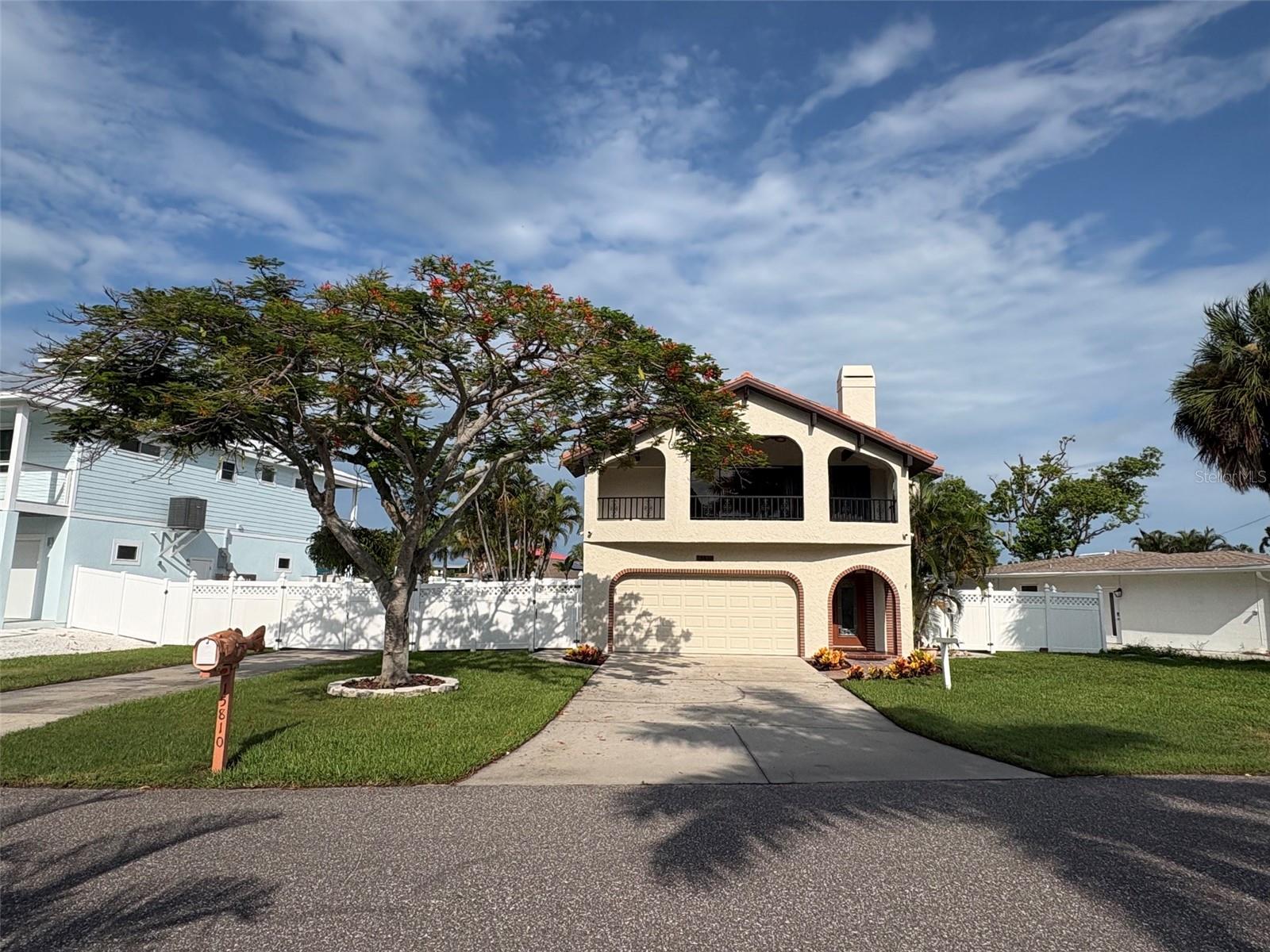 15810 Redington Dr, Redington Beach, FL 33708 photo