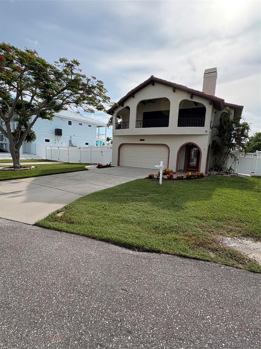 15810 Redington Dr, Redington Beach, FL 33708 photo