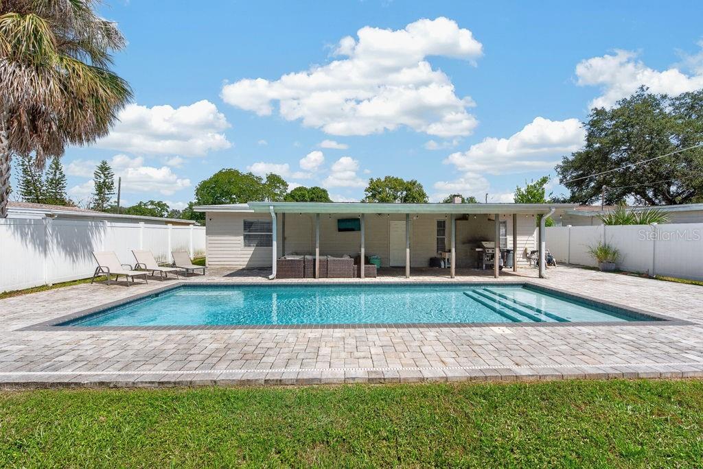 4710 W Trilby Ave, Tampa, FL 33616 photo