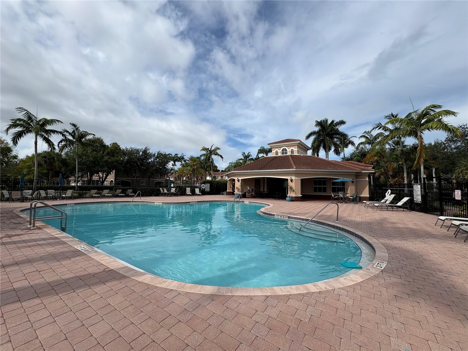 17533 Laurel Grove Ct, Fort Myers, FL 33967 photo