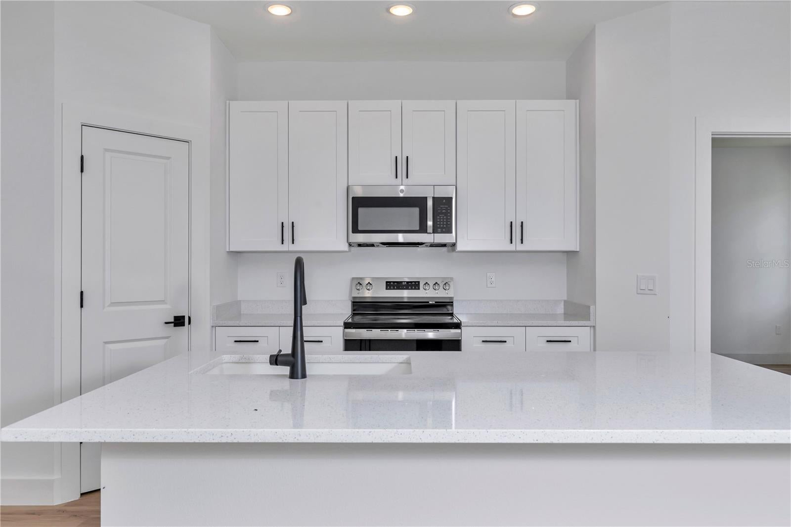 78 Fairway Cir, Umatilla, FL 32784 photo