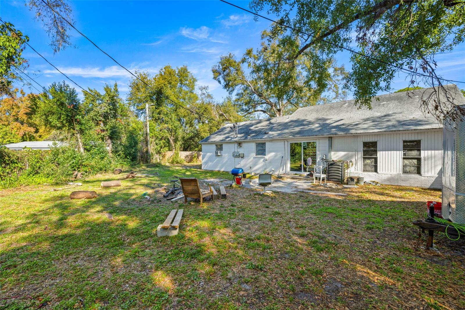 1403 College Park Ln, Tampa, FL 33612 photo