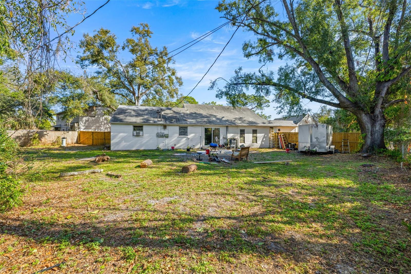 1403 College Park Ln, Tampa, FL 33612 photo