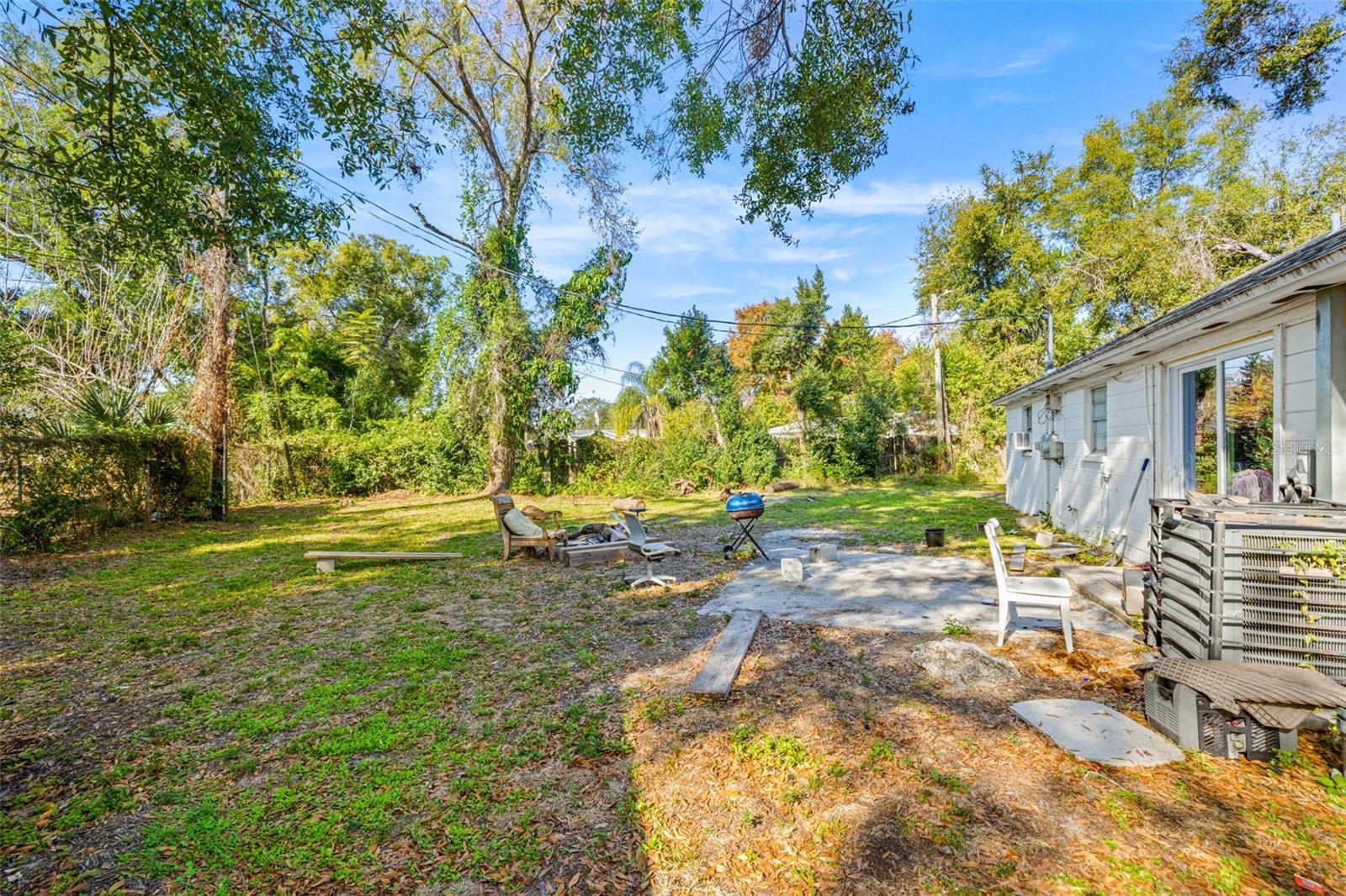 1403 College Park Ln, Tampa, FL 33612 photo