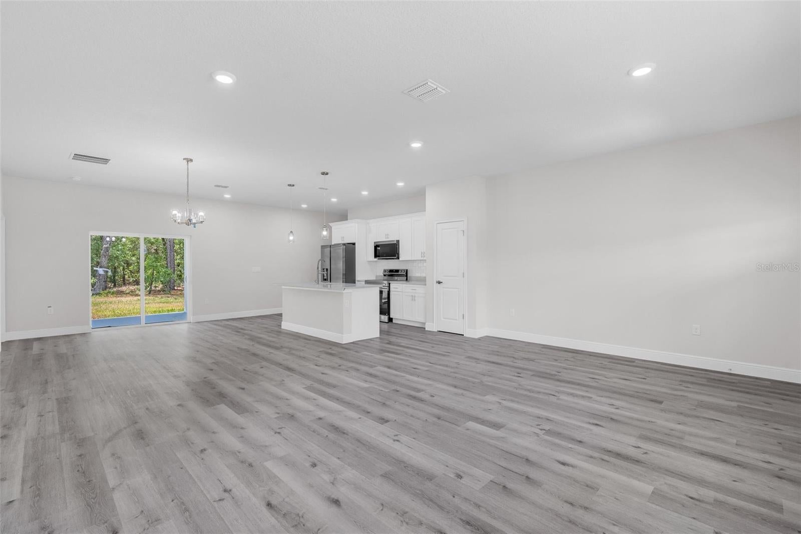 1028 W Citrus Spring Blvd, Citrus Springs, FL 34434 photo