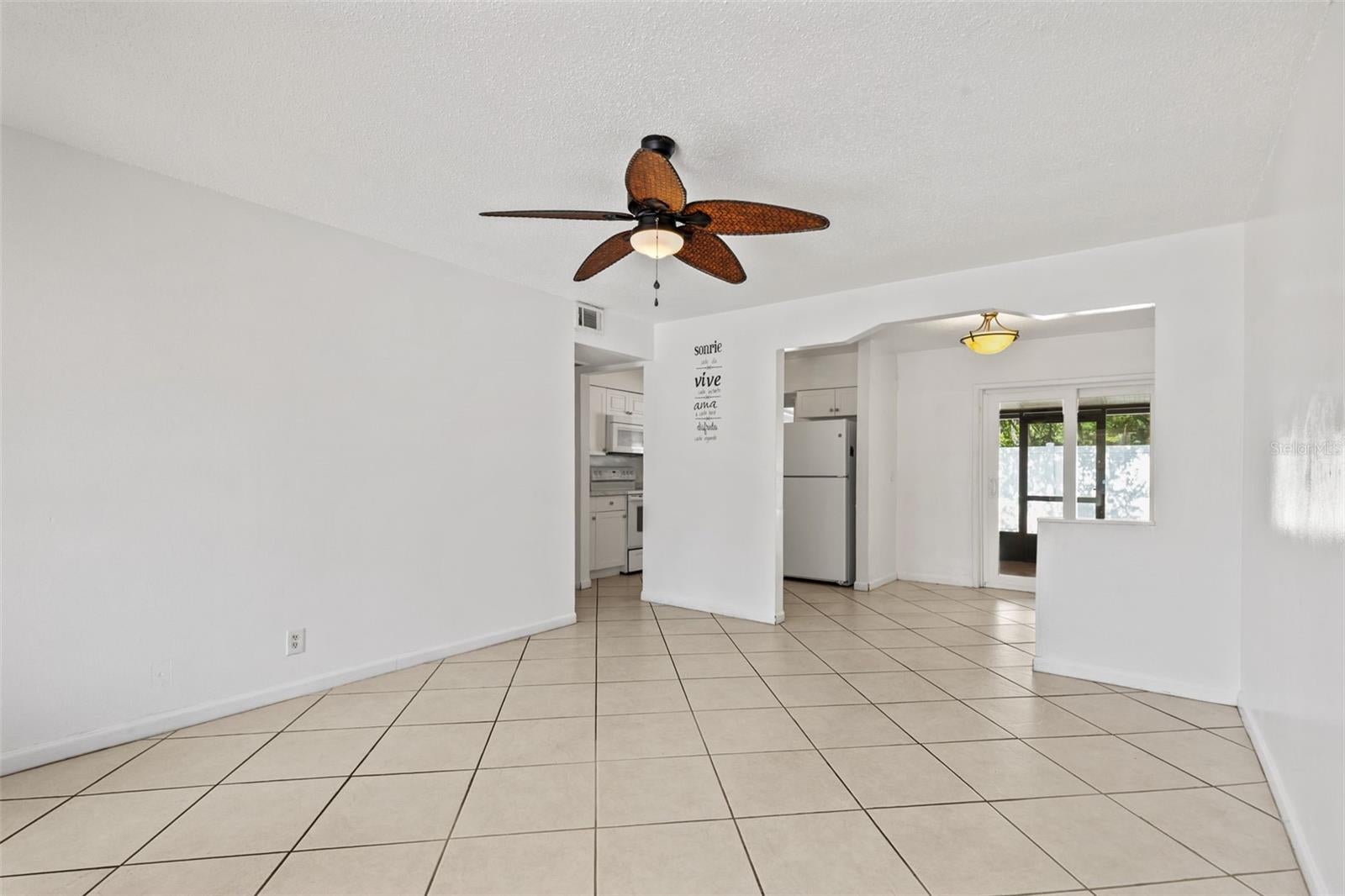 5923 Yorkshire Rd, Tampa, FL 33634 photo