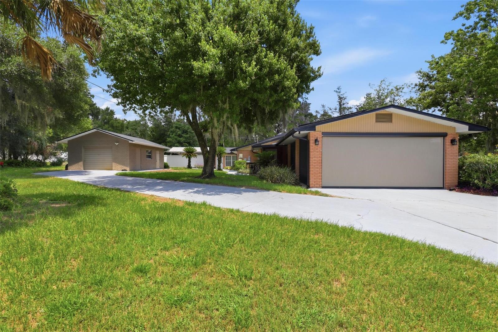1570 Glenwood Rd, Deland, FL 32720 photo