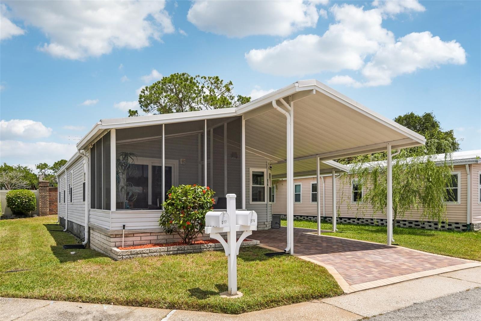 276 Pelican Dr, Oldsmar, FL 34677