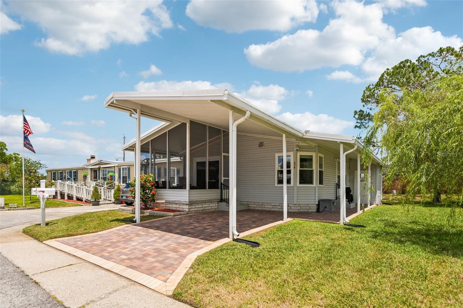 276 Pelican Dr, Oldsmar, FL 34677 photo