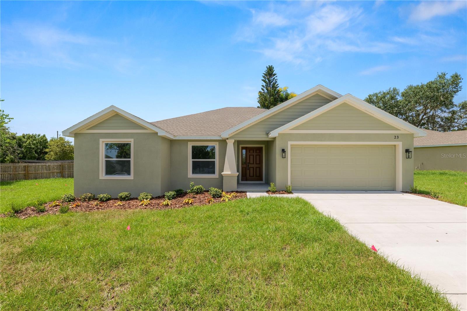 23 8 St, Eagle Lake, FL 33839
