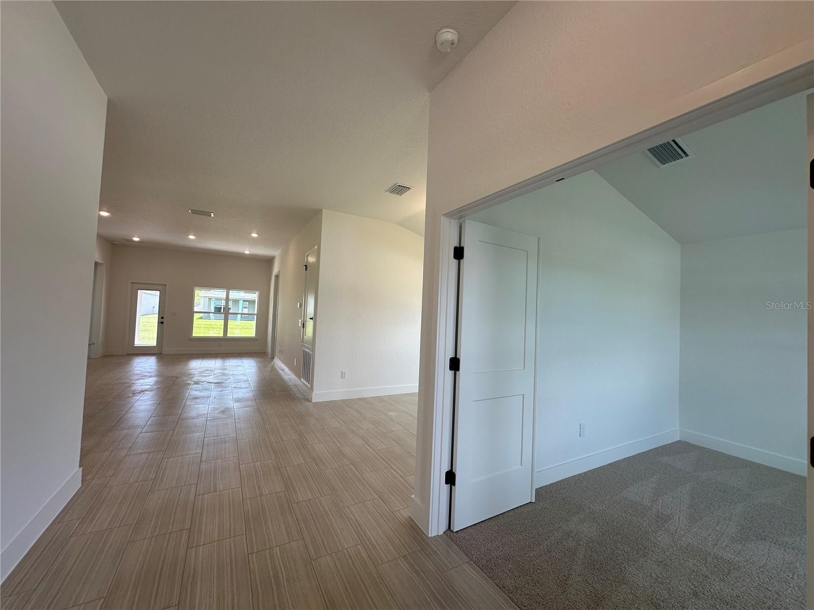 12606 NE 48 St, Oxford, FL 34484 photo