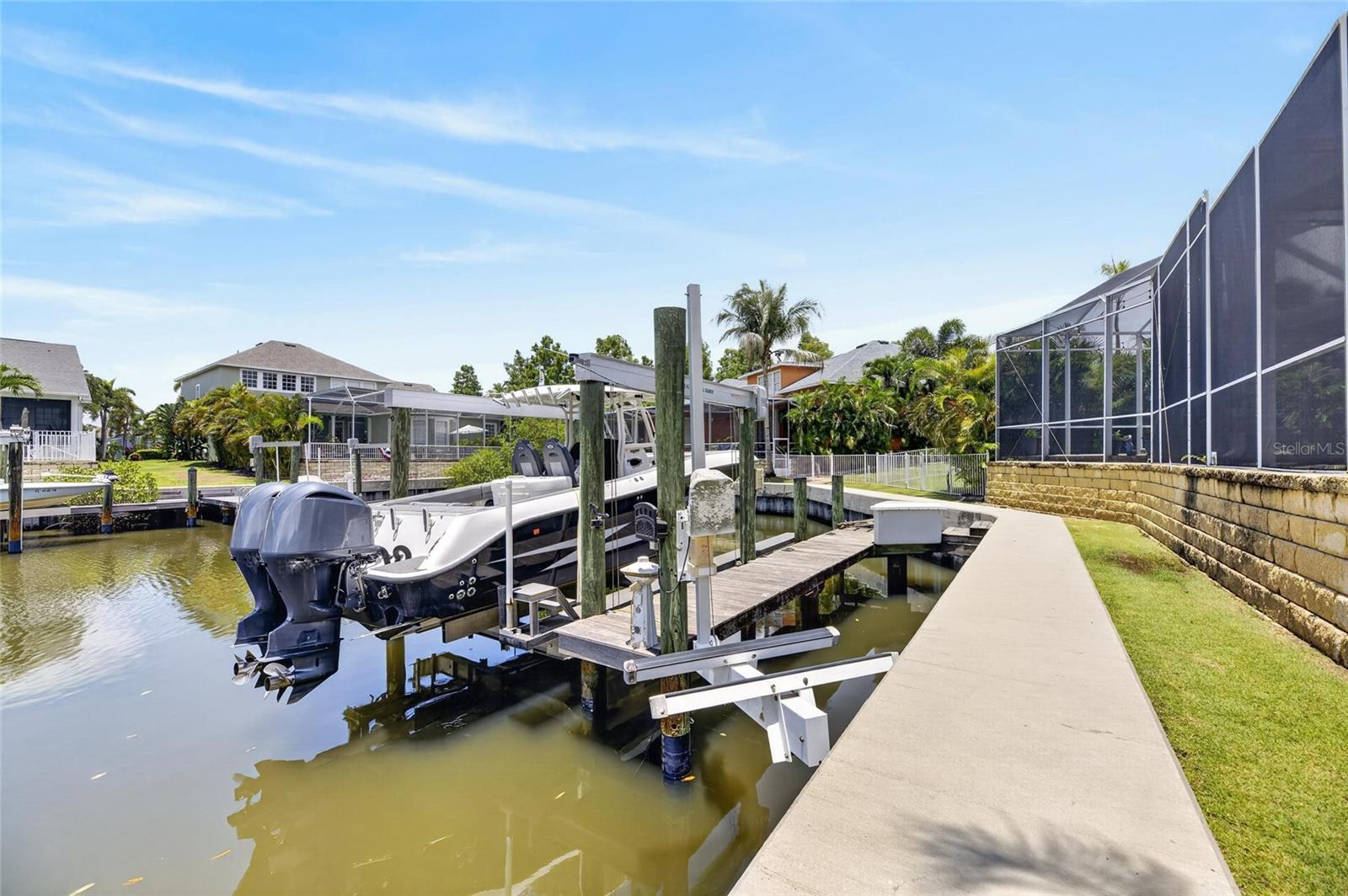 508 Islebay Dr, Apollo Beach, FL 33572 photo